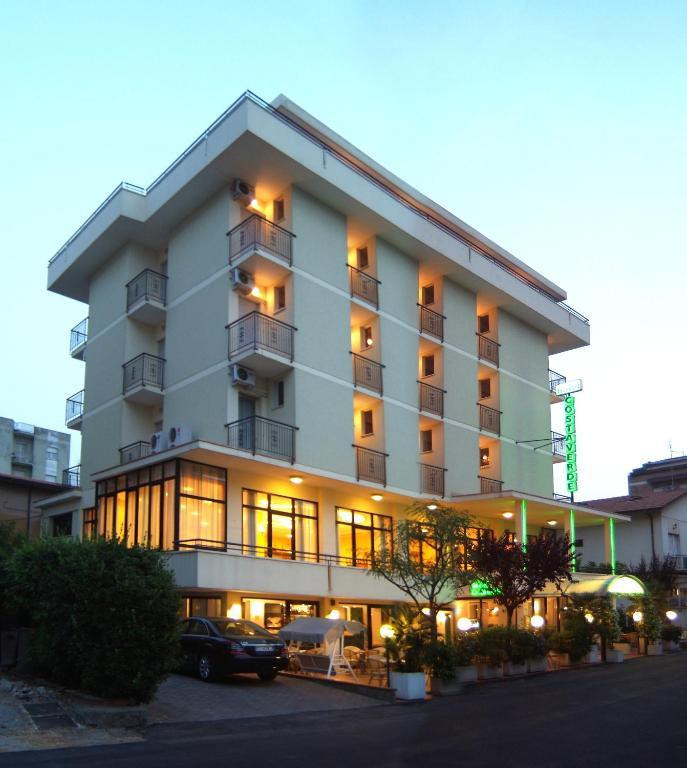 Hotel Costaverde เชเซนาติโก ภายนอก รูปภาพ