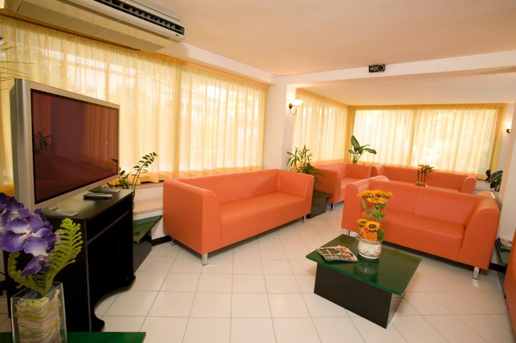 Hotel Costaverde เชเซนาติโก ภายนอก รูปภาพ