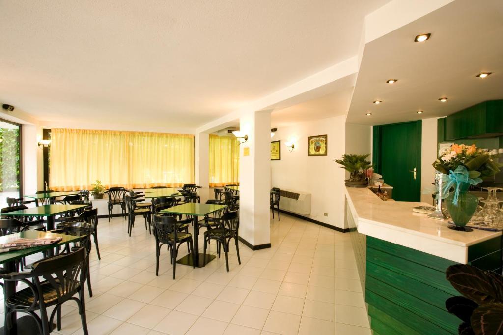 Hotel Costaverde เชเซนาติโก ภายนอก รูปภาพ