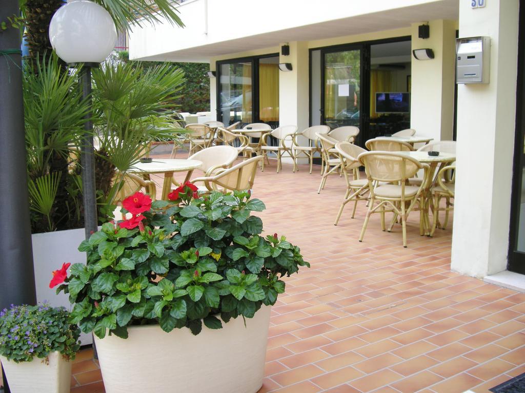 Hotel Costaverde เชเซนาติโก ภายนอก รูปภาพ